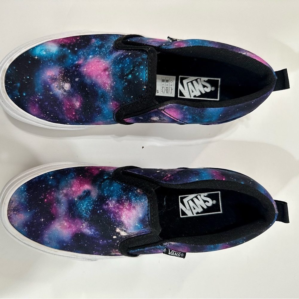 Kids VANS Classic Slip-On Galaxy - Size 2 - Never worn